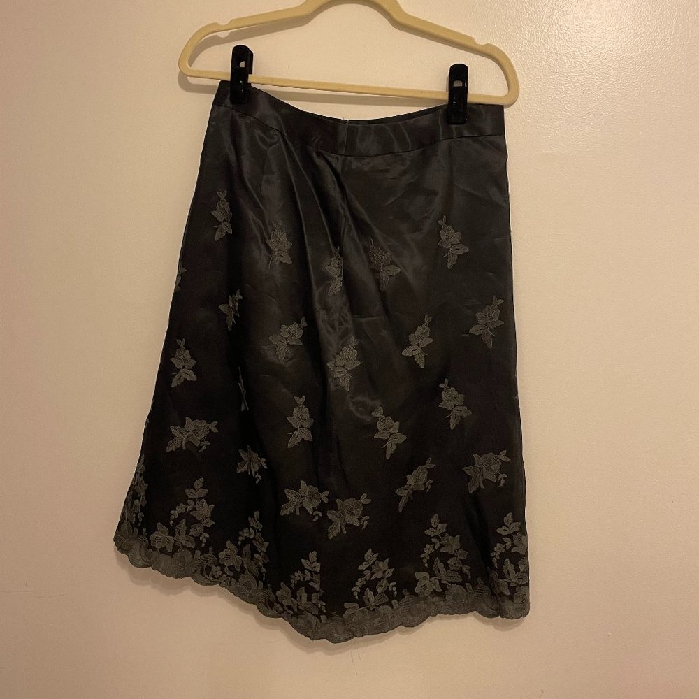 SKIRT MID LENGHT-SIZE 6